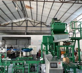 Hardware packing machine